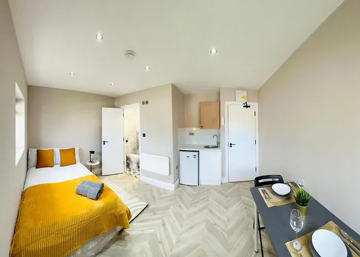 London Heathrow Airport Top Studios Only 5 Mins To Airport